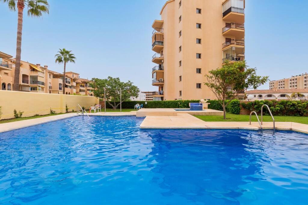 شقة Santa Amalia 39 By Ivi Real Estate توريمولينوس المظهر الخارجي الصورة